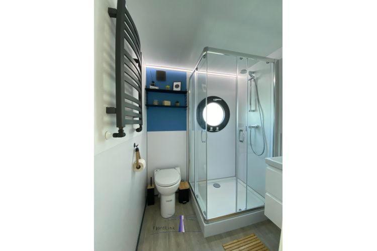 Hausboot Fjord Ankerplatz Mit Biosauna In Шлезвиг Экстерьер фото